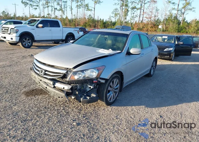 1HGCP2F83BA143718: 44016157