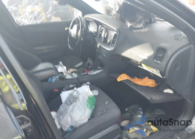 2C3CDXJG2KH576889: 44015285