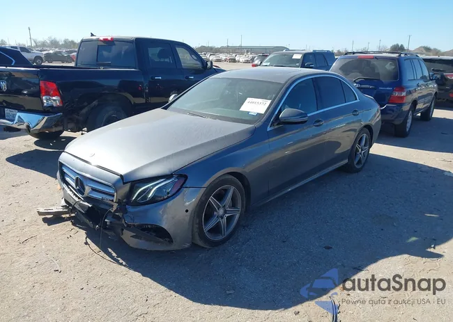 WDDZF4JB5HA073521: 44015372