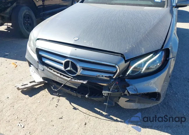 WDDZF4JB5HA073521: 44015372