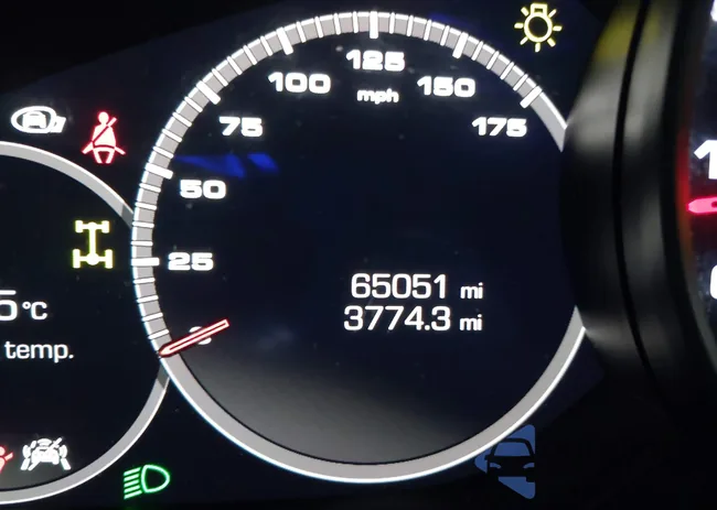 WP1AA2AY2KDA09004: 44015373