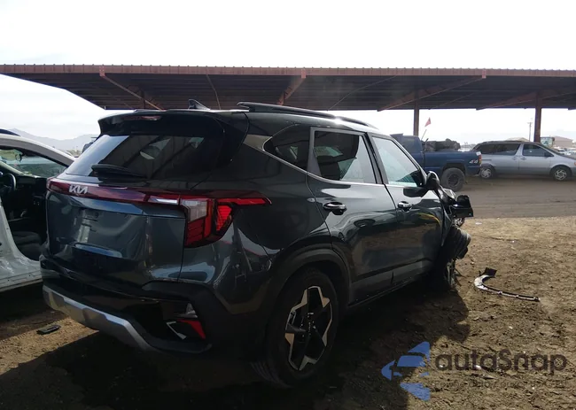 KNDER2AA1R7536071: 44015381