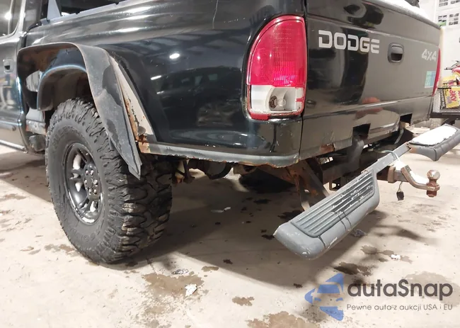 1B7GG2AN0YS666548: 44015536