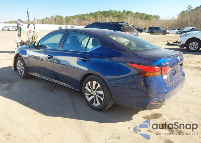 1N4BL4CV0MN313658: 44015568