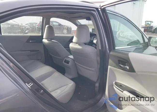 1HGCR3F06GA018262: 44015573