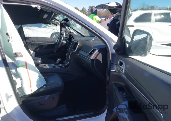 1C4RJFBG7JC509889: 44016692