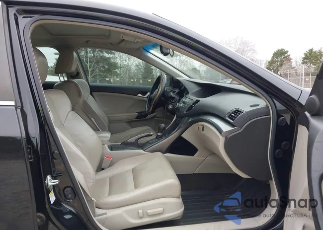 JH4CU2F66BC005132: 44016764