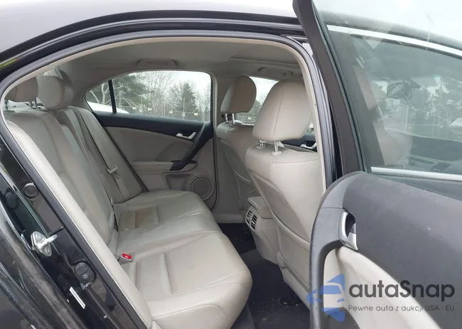 JH4CU2F66BC005132: 44016764