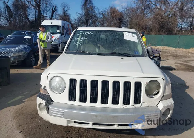 1J8FF48W48D731164: 44017144