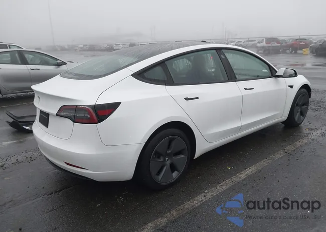 5YJ3E1EA8PF652351: 44017202