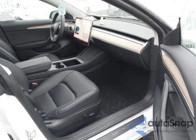 5YJ3E1EA8PF652351: 44017202