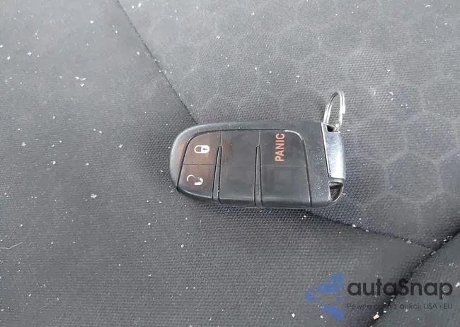 3C4NJDAB1JT126737: 44017229