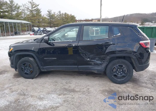 3C4NJDAB1JT126737: 44017229