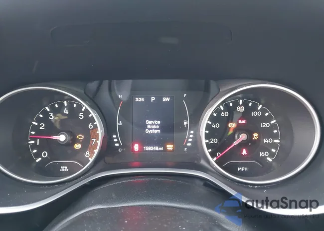 3C4NJDAB1JT126737: 44017229