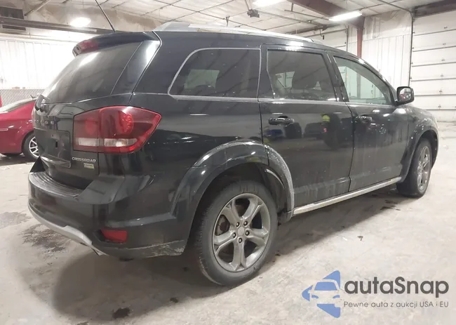 3C4PDCGGXHT522978: 44016321