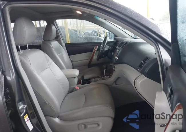 5TDYK3EH8BS043112: 44016374