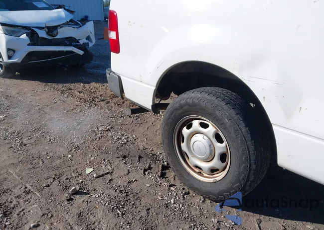 1FTRF12218KB51391: 44016496