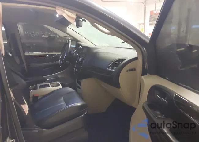 2C4RC1BG2DR803421: 44016562