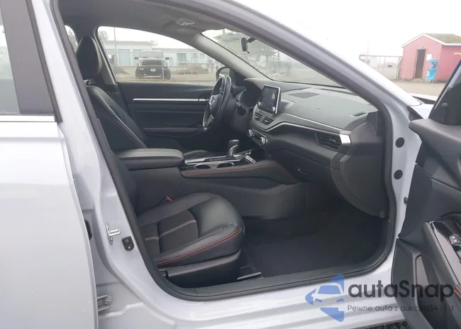 1N4BL4CV5RN364158: 44016589