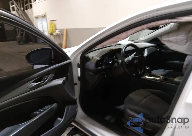 W04GL6SXXJ1048646: 44017696