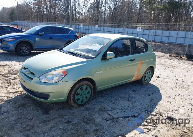 KMHCM3AC2AU159393: 44017772