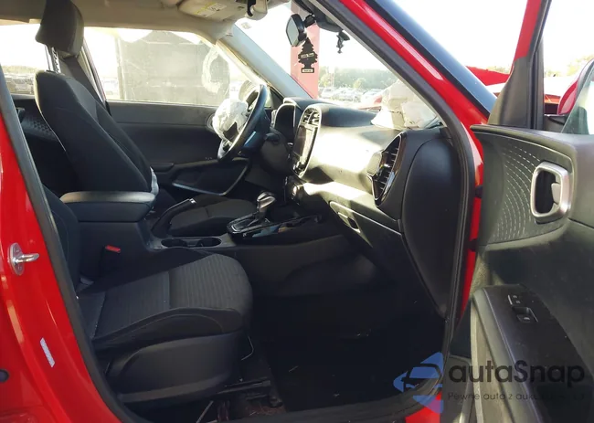 KNDJ33AU9M7143105: 44017798