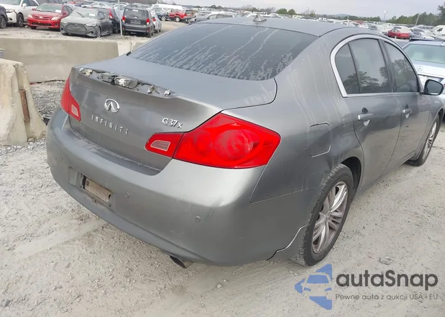 JN1CV6AR2BM403569: 44017884