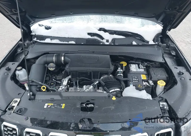 3C4NJDCN4ST610104: 44017885