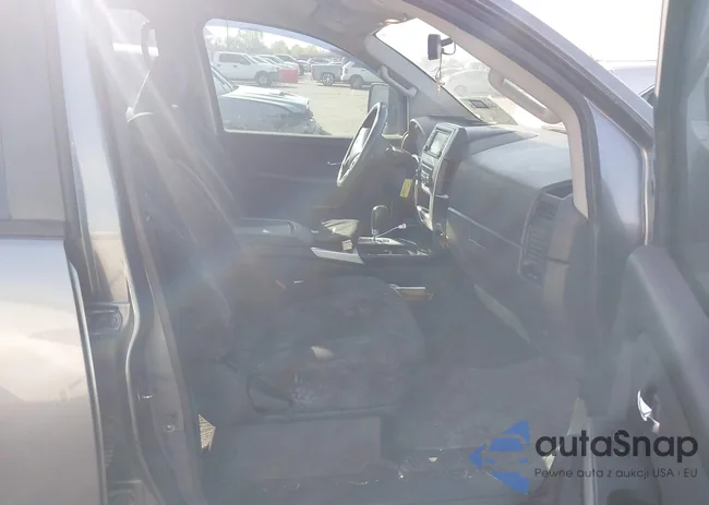 1N6BA0EC6FN512573: 44017888