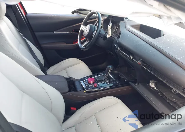 3MVDMBEY0MM254602: 44017889