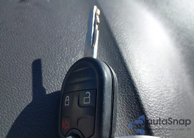 2FMDK3JC9DBB53174: 44017977