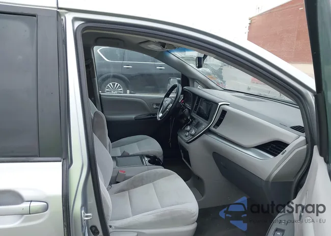 5TDJK3DCXGS131898: 44018099