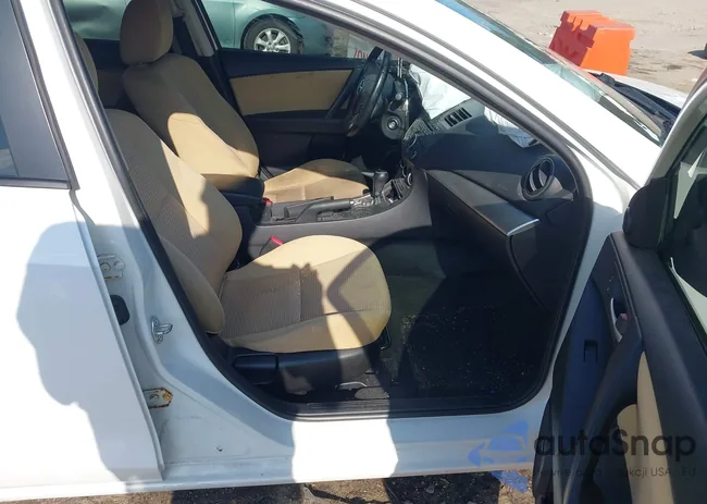 JM1BL1V84C1613211: 44018125