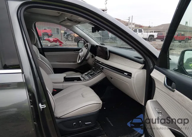 KM8R7DGE3RU795977: 44018156