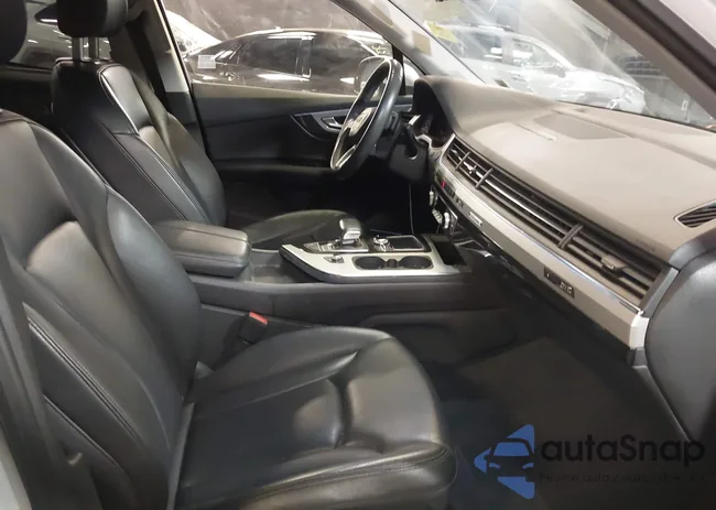 WA1LHAF78KD045175: 44018171