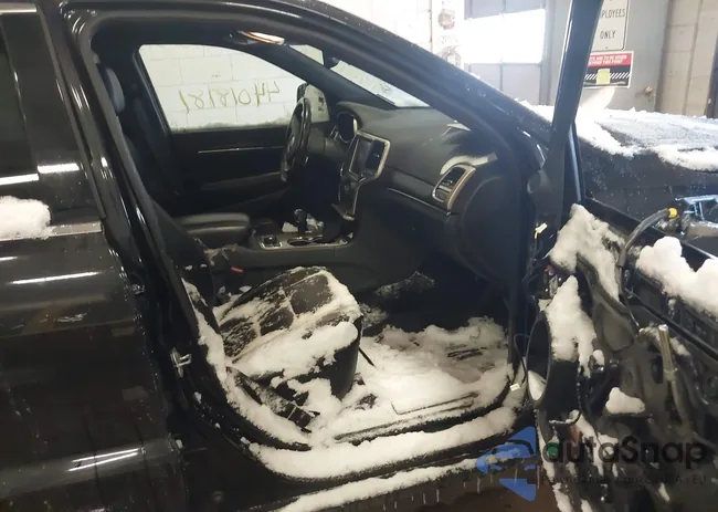 1C4RJFBG9FC827679: 44018181