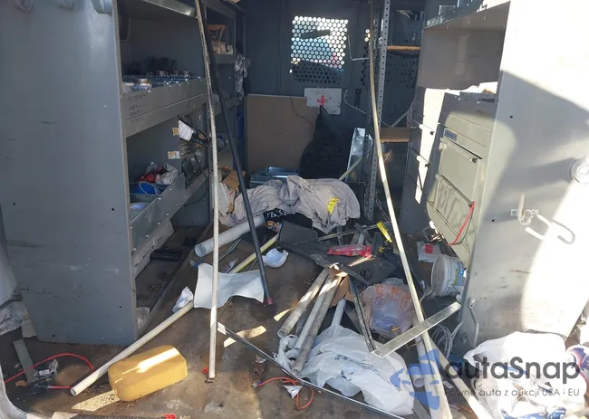 1FTNE24L17DA39593: 44017283