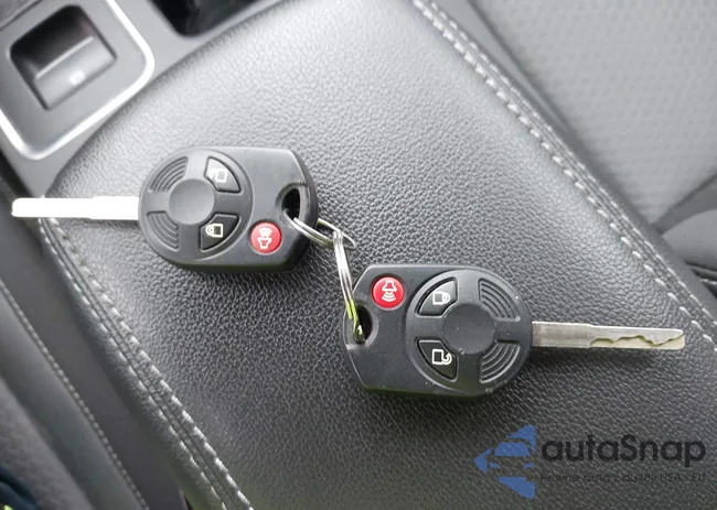 1FMCU0GD6HUC89587: 44017337