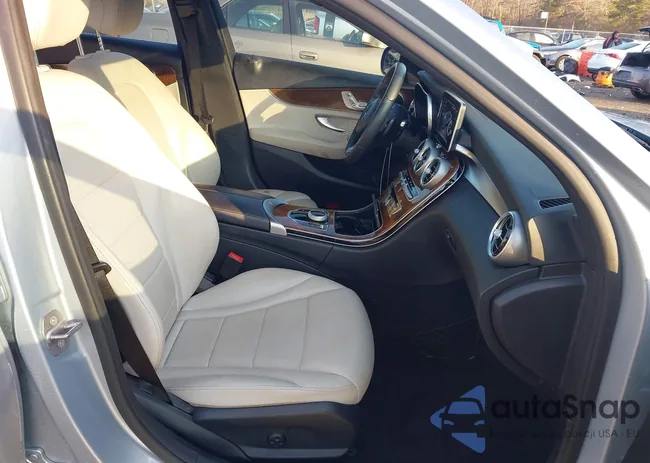 55SWF4JB2JU251815: 44017345