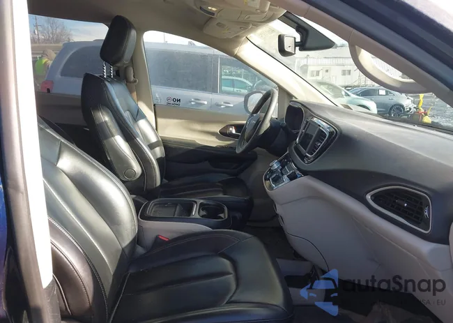 2C4RC1DG6LR163581: 44017375