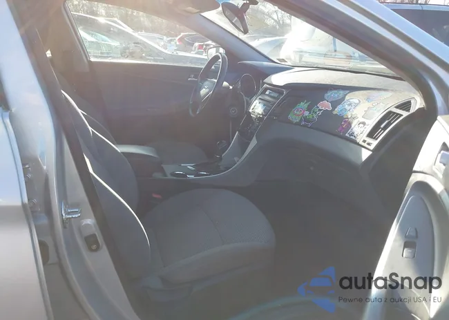 5NPEB4AC2CH311825: 44017444