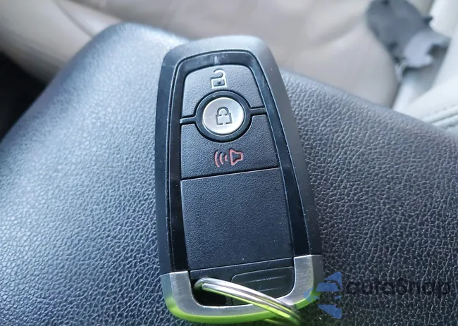 MAJ6S3KL8KC281887: 44017447