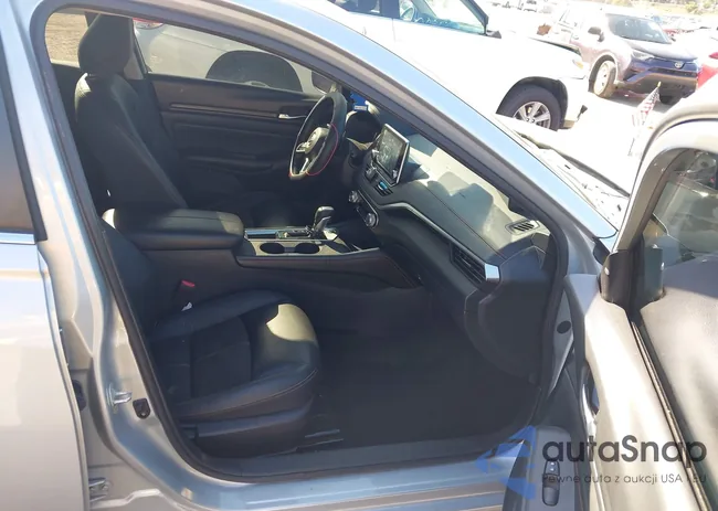 1N4BL4CVXLN311267: 44017501