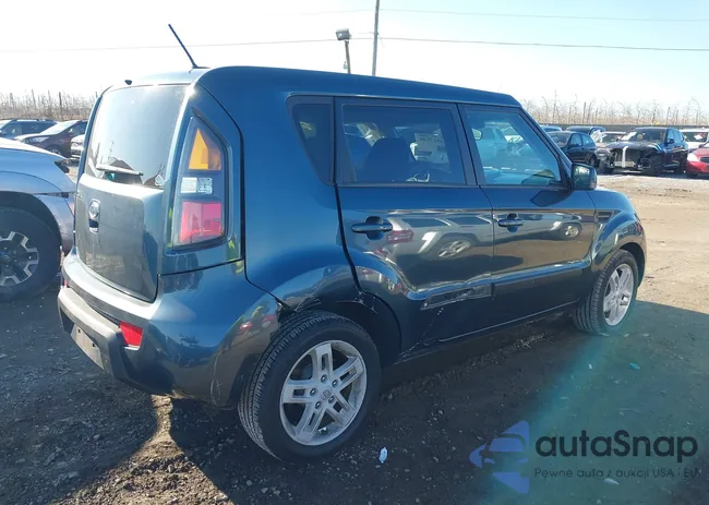 KNDJT2A22B7196833: 44017548