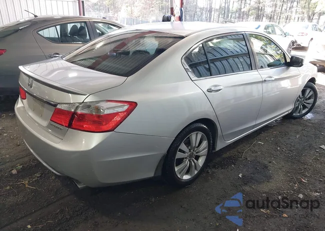 1HGCR2F52FA082898: 44017574