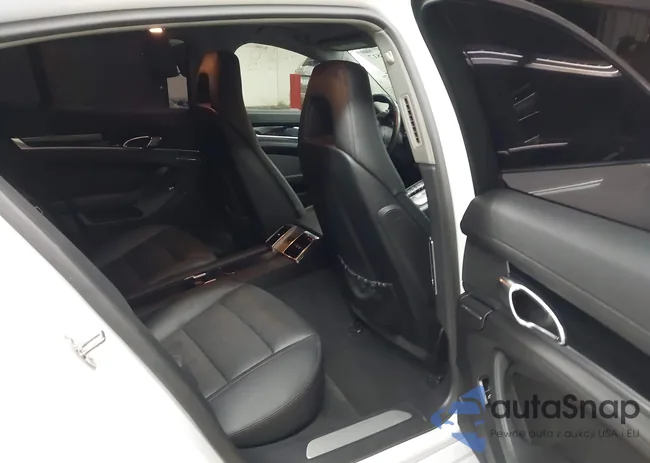 WP0AA2A72DL010896: 44018817