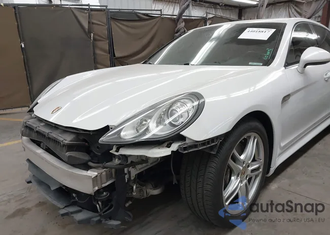 WP0AA2A72DL010896: 44018817