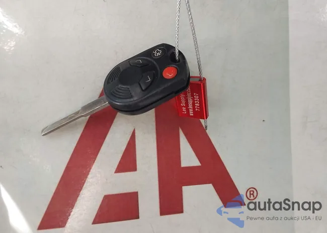 1FADP3F28DL275374: 44018836