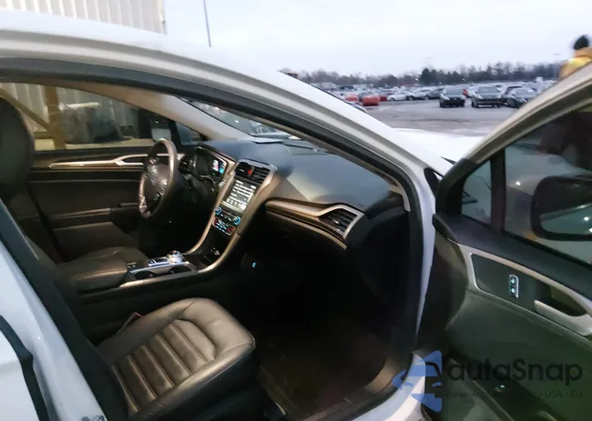 3FA6P0LUXHR409063: 44019100