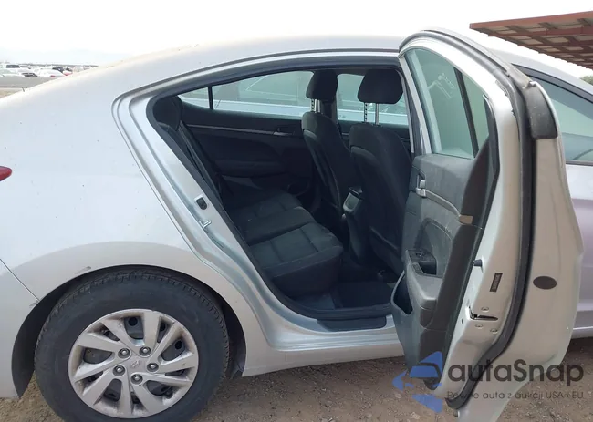 5NPD74LF2JH301703: 44019155